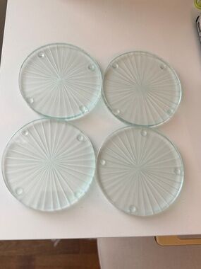 Set of 4 Glass Starburst Coasters - Pale Aqua